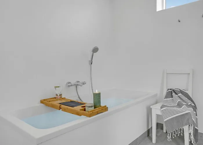 Klitrosen Holiday home *