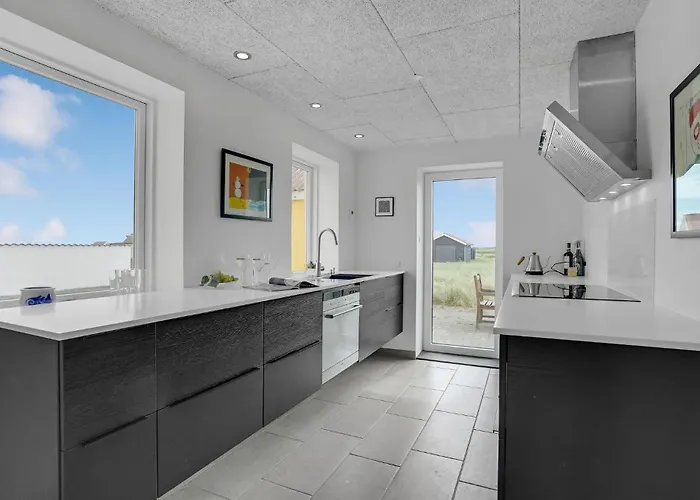 Klitrosen Holiday home Harboor